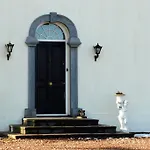 Cannaway House לינה וארוחת בוקר 4*
