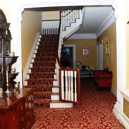 Bed & Breakfast Cannaway House 4*