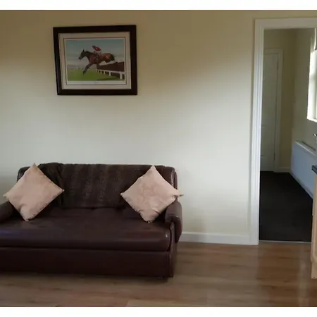 Cannaway House 4*