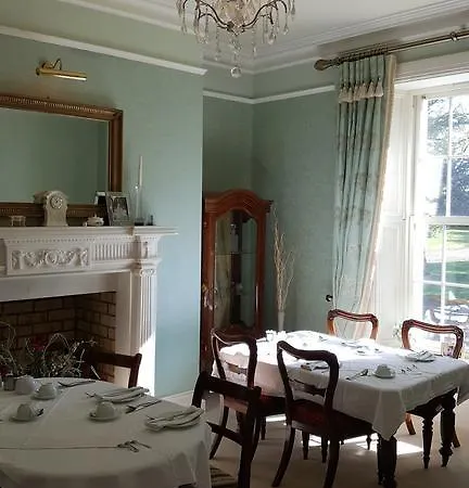 Cannaway House 4*