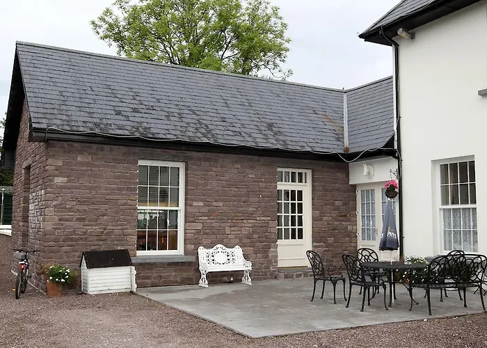 Cannaway House 4*