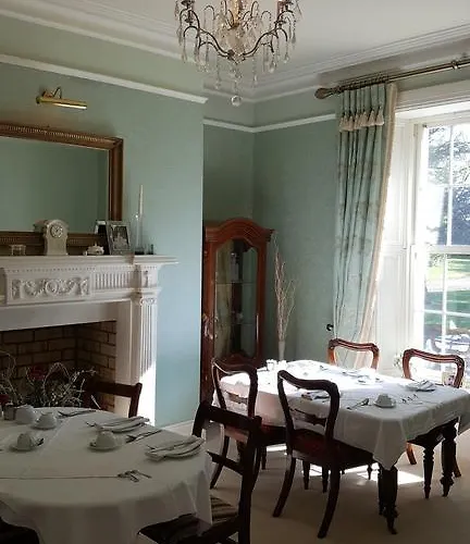 Cannaway House 4*